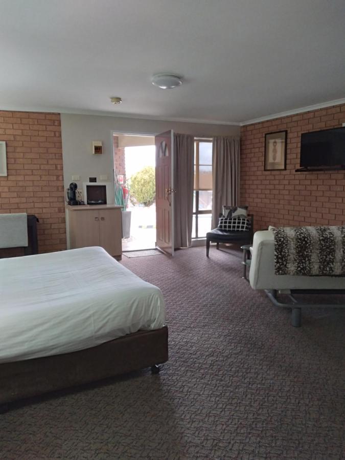 Bristol Hill Motor Inn Меріборо Екстер'єр фото