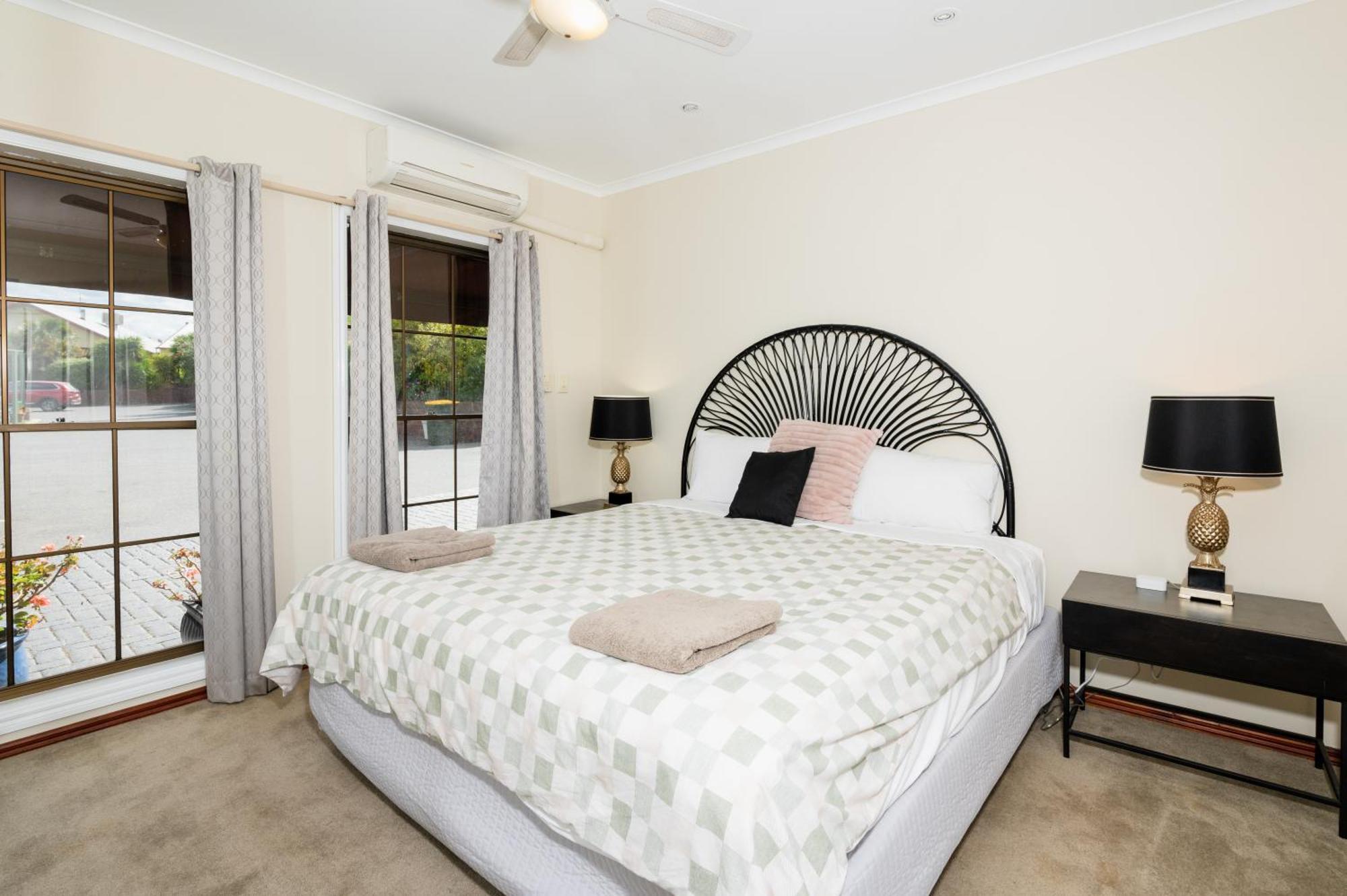 Bristol Hill Motor Inn Меріборо Екстер'єр фото