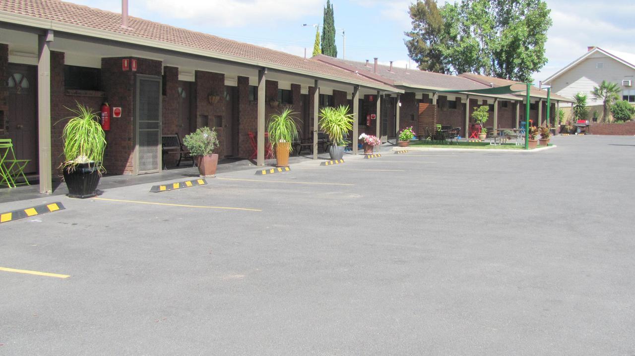 Bristol Hill Motor Inn Меріборо Екстер'єр фото